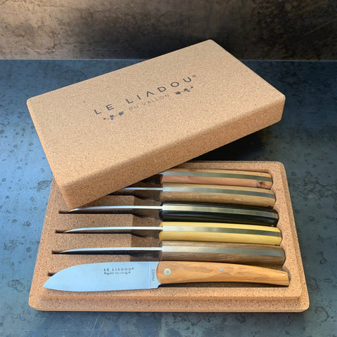 Couteaux de table Liadou en 6 Bois différents (coffret de 6 pièces)