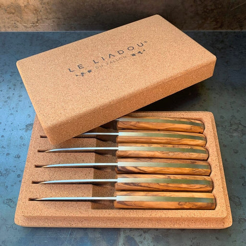Couteaux de table Liadou en Olivier (coffret de 4 ou 6 pièces)
