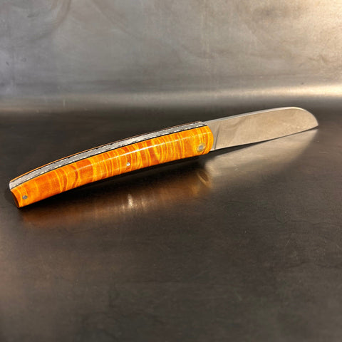Liadou Exception in Ebony with Chiseled Plates