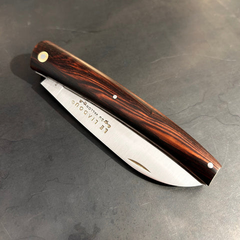 Liadou Exception in Ebony with Chiseled Plates