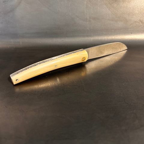 Petit Liadou in marbled Horn Tip & Chiseled Plates
