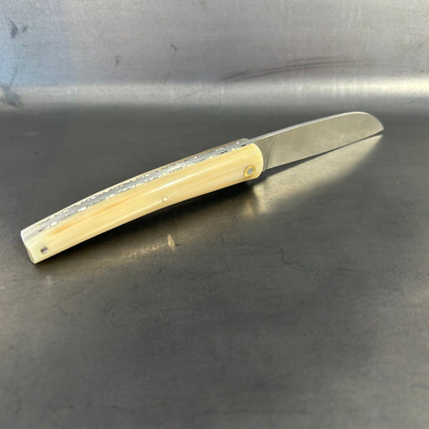 Petit Liadou en Pointe de Corne Jaspée & Platines Ciselées