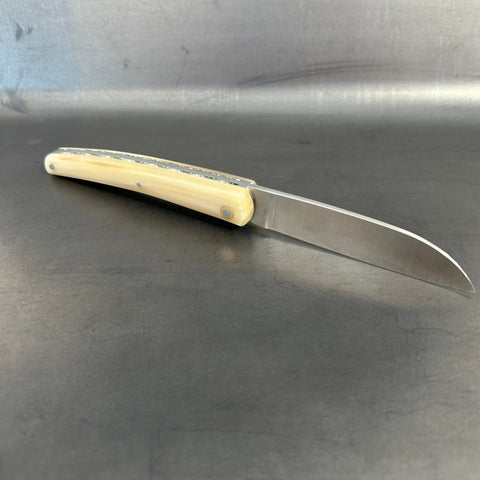 Petit Liadou en Pointe de Corne Jaspée & Platines Ciselées