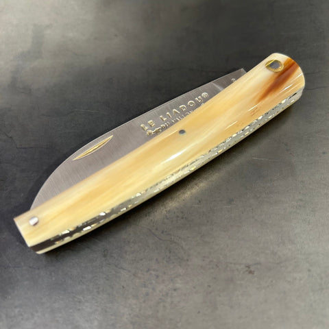 Petit Liadou en Pointe de Corne Jaspée & Platines Ciselées