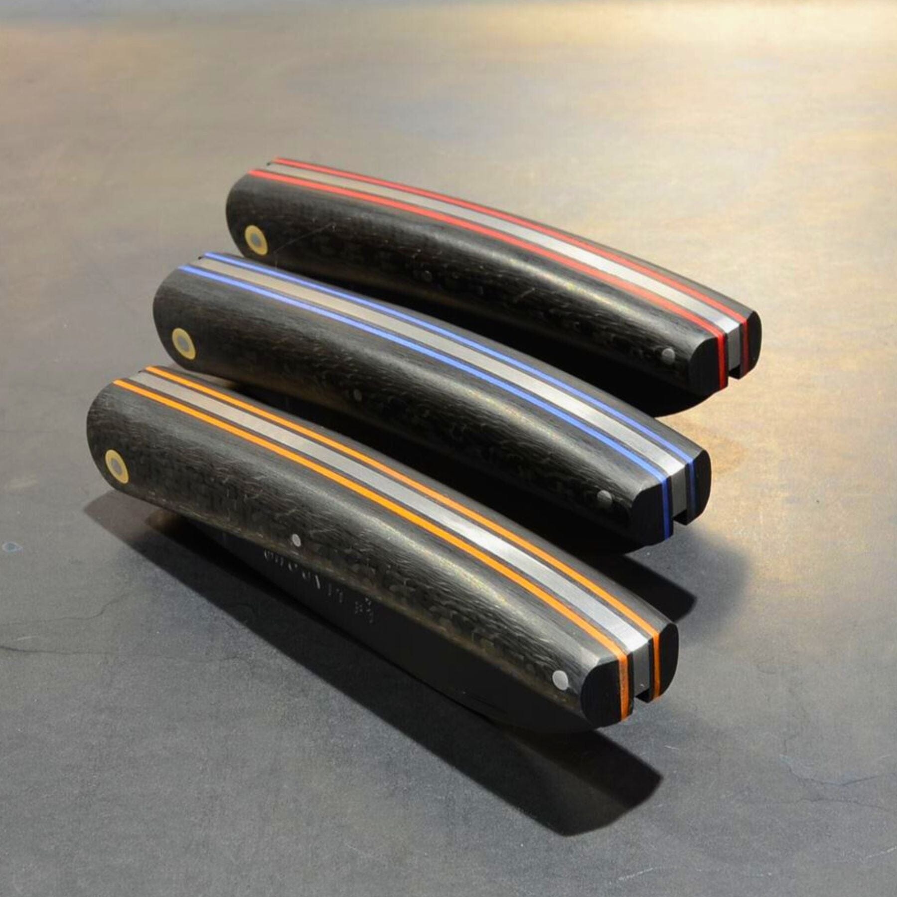 Liadou Racing Black en Fibre de carbone & platines en G10