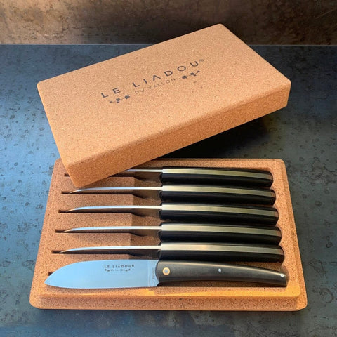 Liadou table knives in Black POM (box of 4 or 6 pieces)