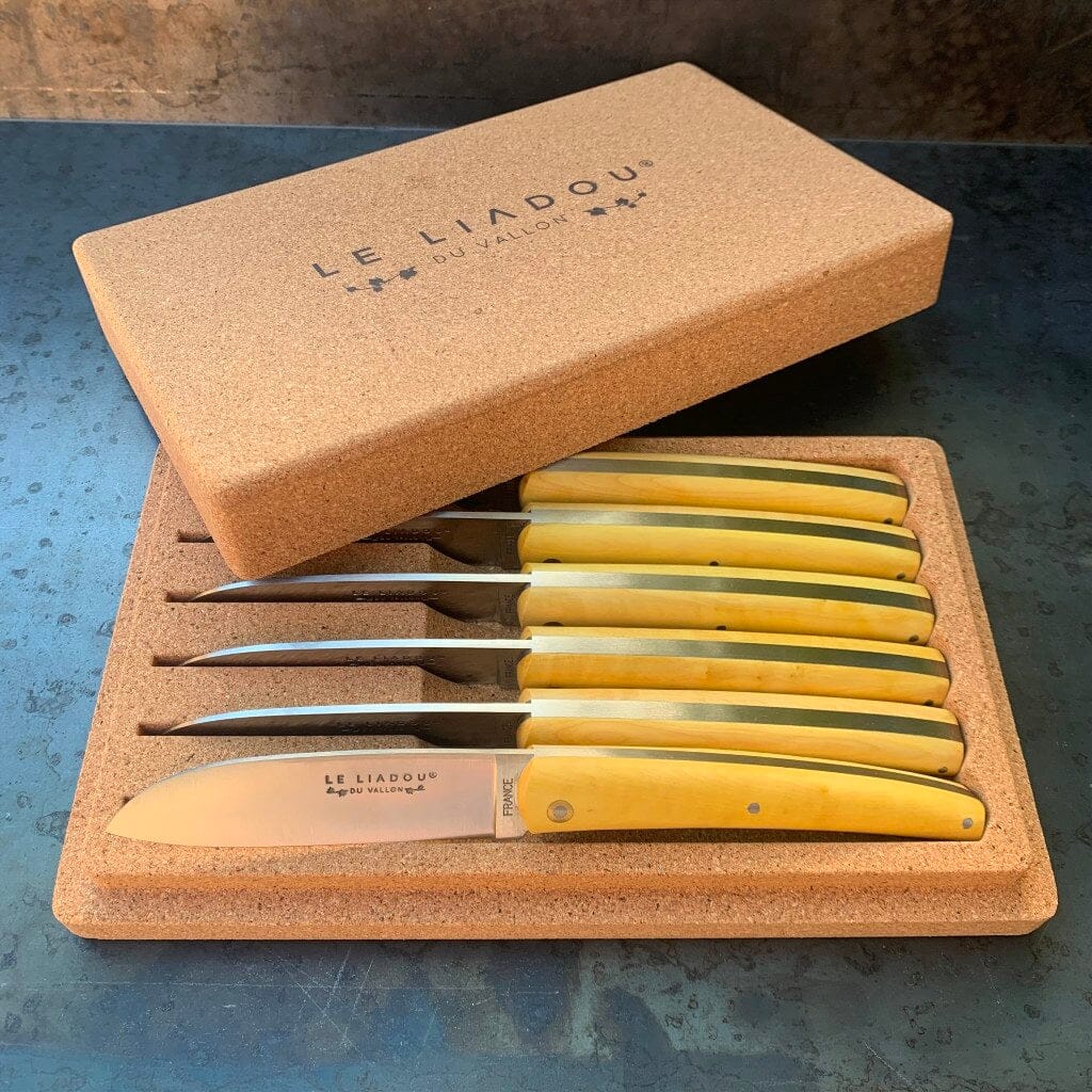 Coffret de couteaux de table buis