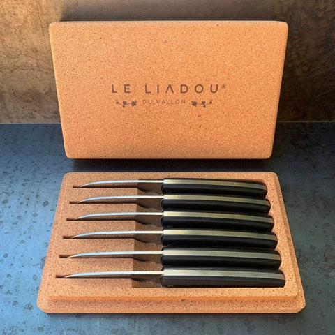 Liadou table knives in Black POM (box of 4 or 6 pieces)