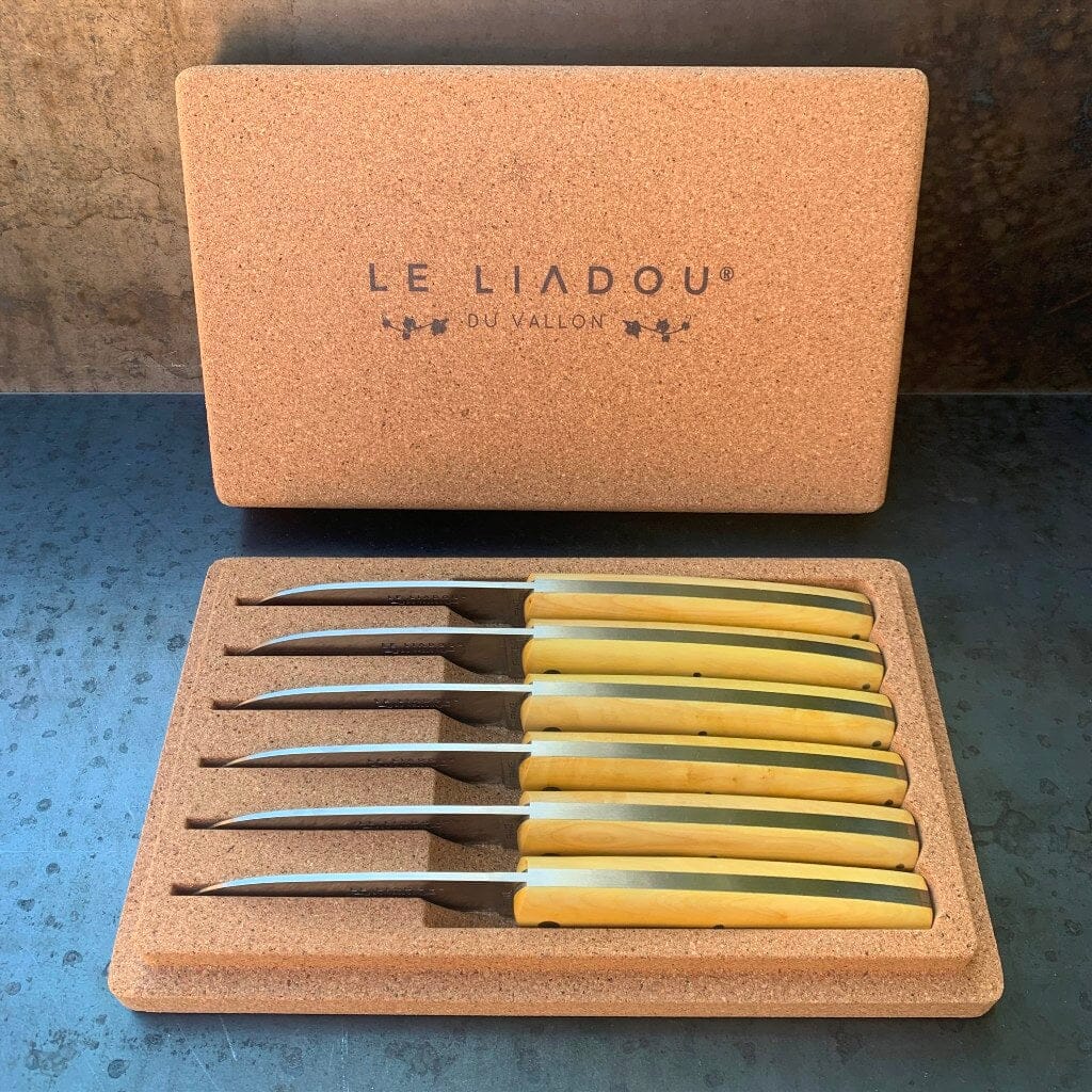 Coffret de couteaux de table en buis