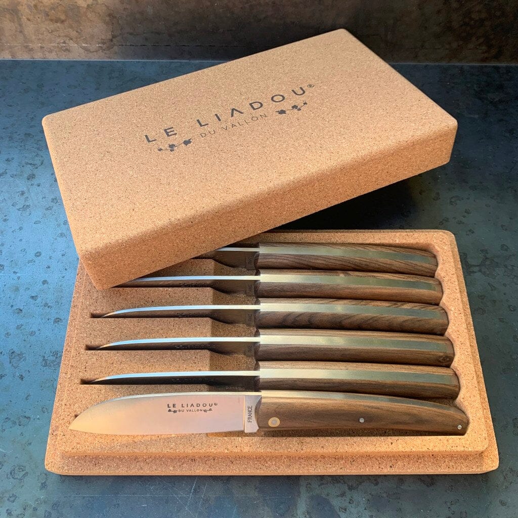 Coffret de couteaux de table noyer