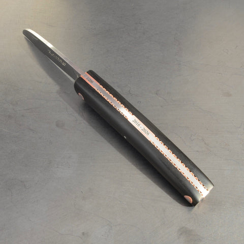 Liadou Exception in Ebony with Chiseled Plates