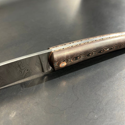 Liadou Exception in carbon fiber/copper, chiseled copper plates &amp; stainless steel Damascus blade