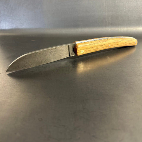 Liadou Exception in Cask Oak with Chiselled Plates & Damascus Blade