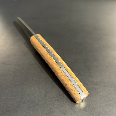 Liadou Exception in Cask Oak with Chiselled Plates & Damascus Blade