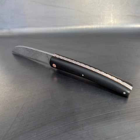 Liadou Exception in Ebony with Chiseled Plates