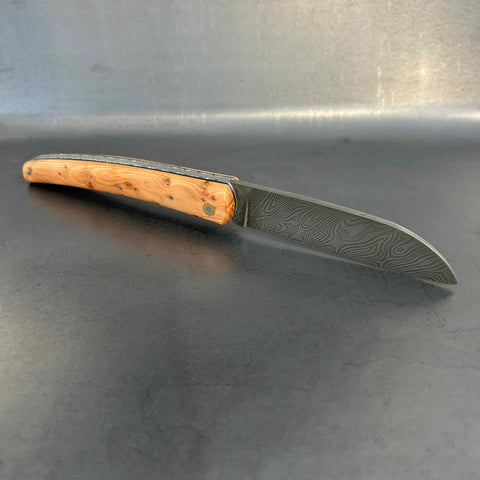 Liadou Exception in Juniper & Carbon Damascus Blade