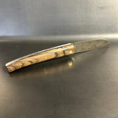 Liadou Exception in Vallon Walnut & Chiseled Plates