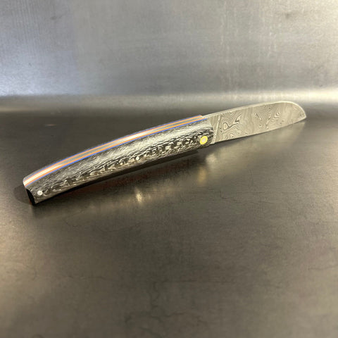 Liadou Exception in Carbon Fiber & "Lightweight" blue G10 plates