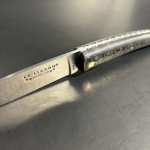 Liadou Exception en fibre de carbone/titane & Platines ciselées