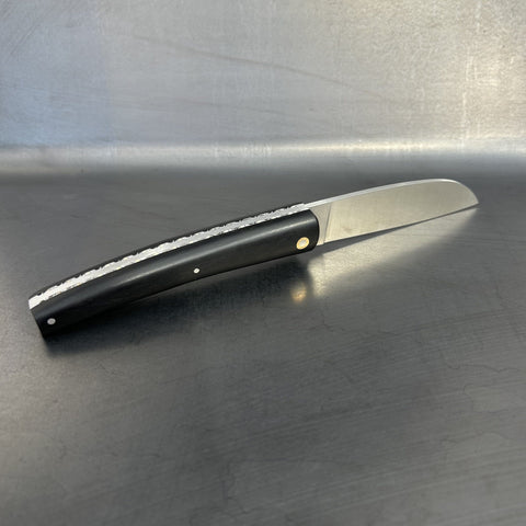 Liadou Exception in Ebony with Chiseled Plates