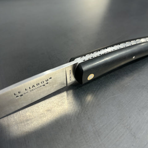 Liadou Exception in Ebony with Chiseled Plates