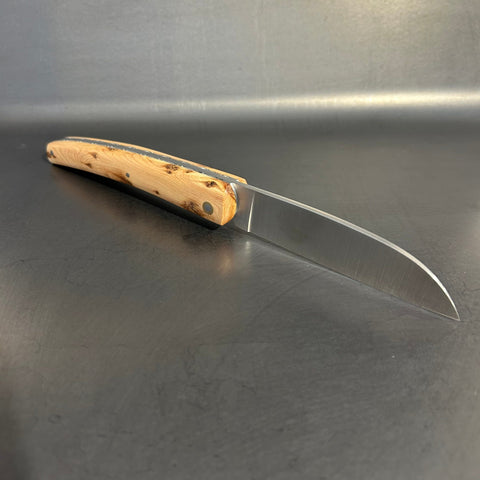 Liadou ® Exception in Juniper & Chiseled Plates