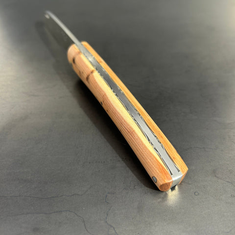 Liadou ® Exception in Juniper & Chiseled Plates