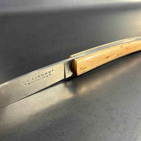 Liadou ® Exception in Juniper & Chiseled Plates