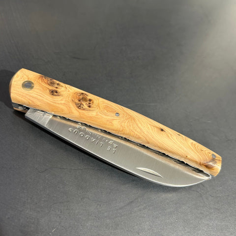 Liadou ® Exception in Juniper & Chiseled Plates