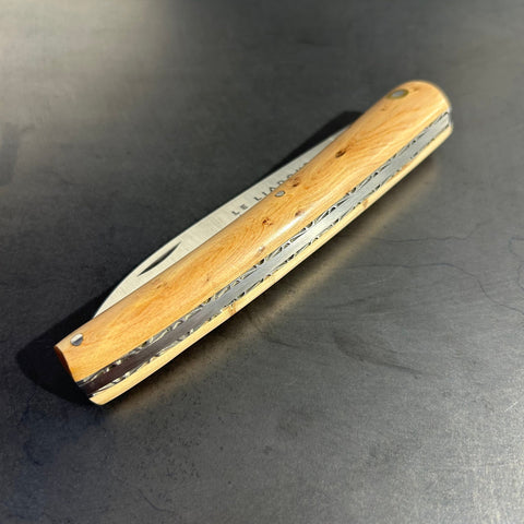 Liadou ® Exception in Juniper & Chiseled Plates