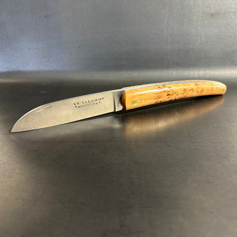 Liadou ® Exception in Juniper & Chiseled Plates