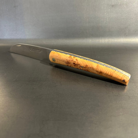 Liadou ® Exception in Juniper & Chiseled Plates