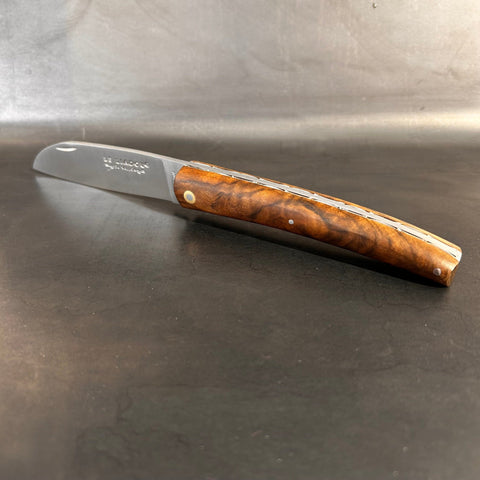 Liadou Exception in Vallon Walnut & Chiseled Plates