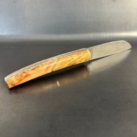 Liadou Exception in olive wood & Chiseled Plates