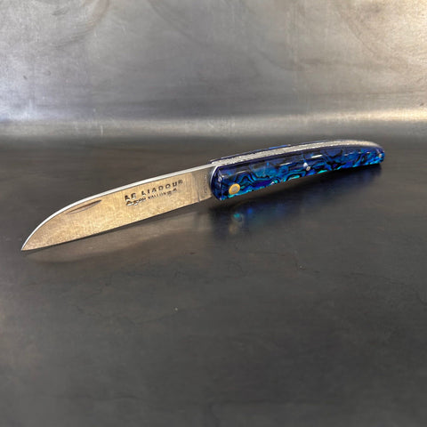 Petit Liadou in Abalone & Chiselled Plates