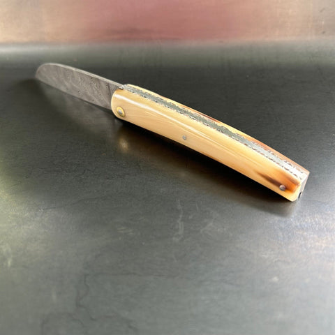 Petit Liadou Exception in Juniper Burl & Damascus Blade