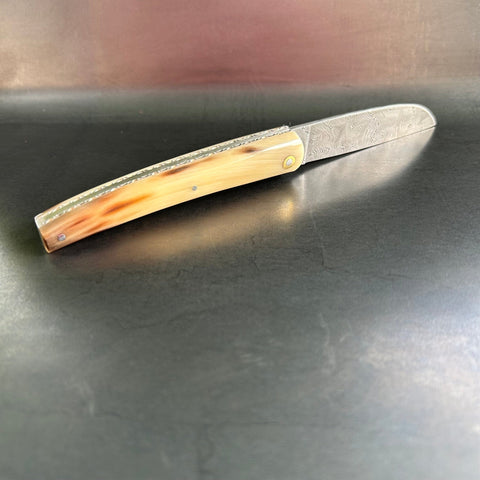 Petit Liadou Exception in Juniper Burl & Damascus Blade