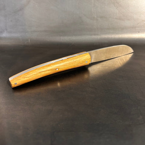 Petit Liadou in Cask Oak & Chiseled Plates