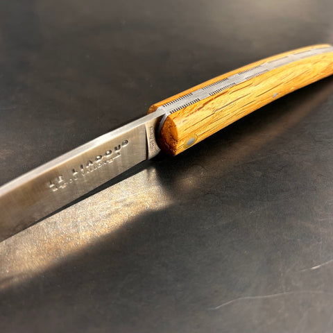 Petit Liadou in Cask Oak & Chiseled Plates