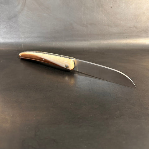 Petit Liadou in marbled Horn Tip & Chiseled Plates