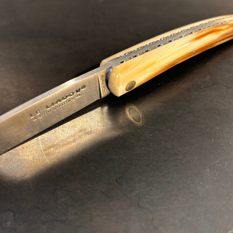 Petit Liadou in marbled Horn Tip & Chiseled Plates