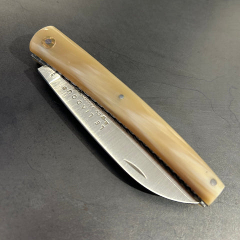 Petit Liadou in marbled Horn Tip & Chiseled Plates