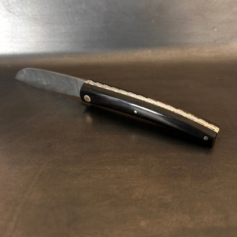 Petit Liadou Exception in Juniper Burl & Damascus Blade