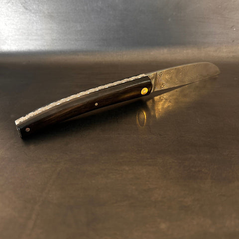 Petit Liadou Exception in Juniper Burl & Damascus Blade