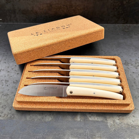 Couteaux de table Liadou en Micarta Ivoire (coffret de 4 ou 6 pièces)