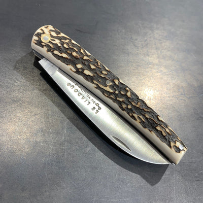 Liadou ® Exception in Deer Antler